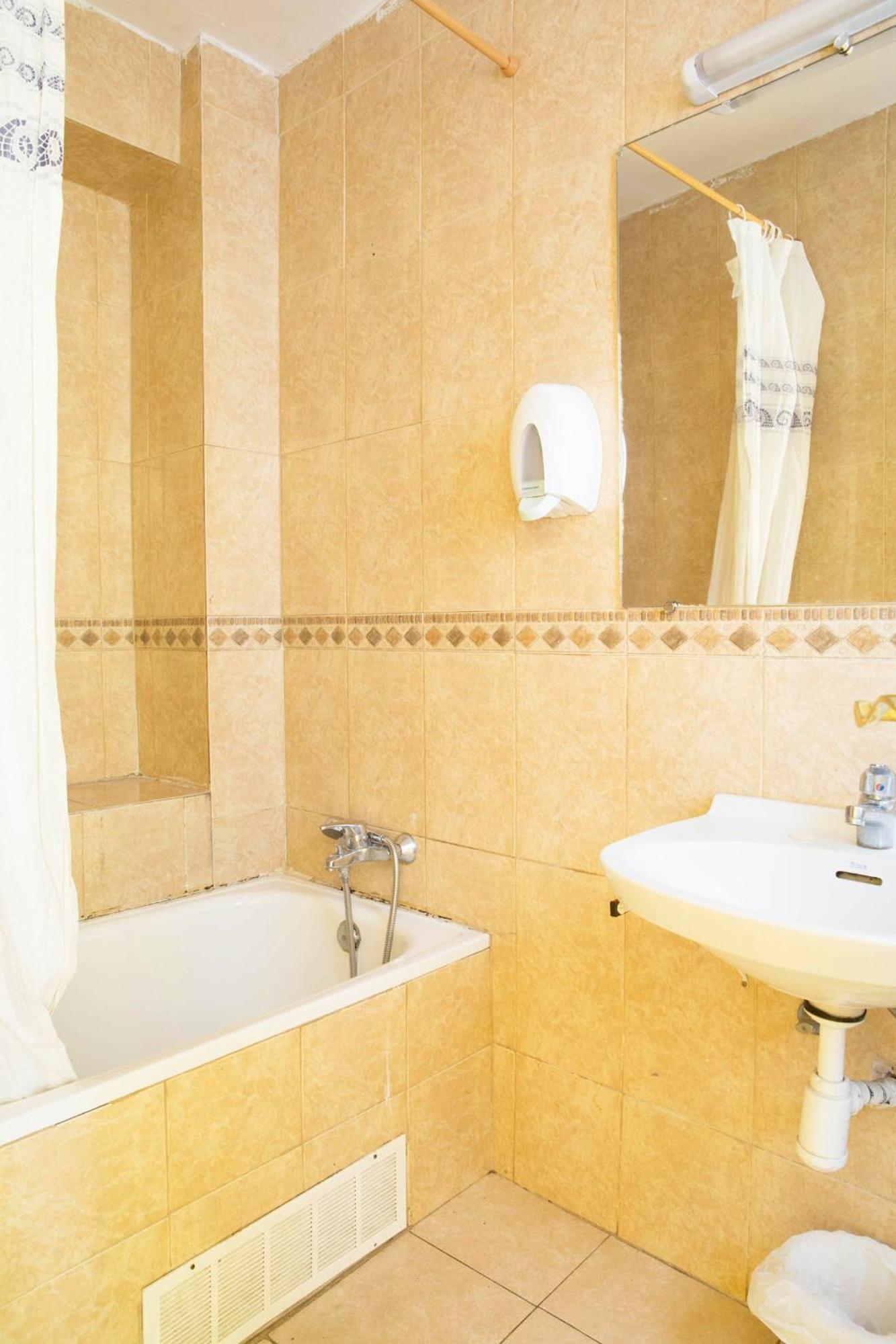 Hostel Residencia Alclausell Tarragona Zimmer foto